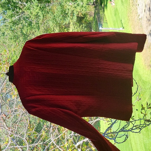 Red jacket - Picture 2 of 4